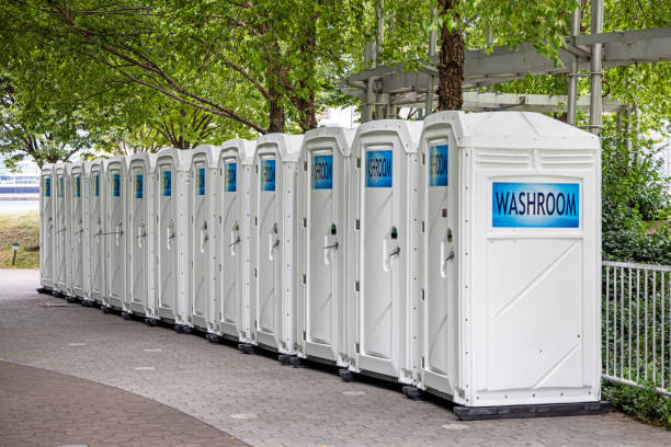 Best Portable Toilet Rental for Emergency Services  in Batesville, IN